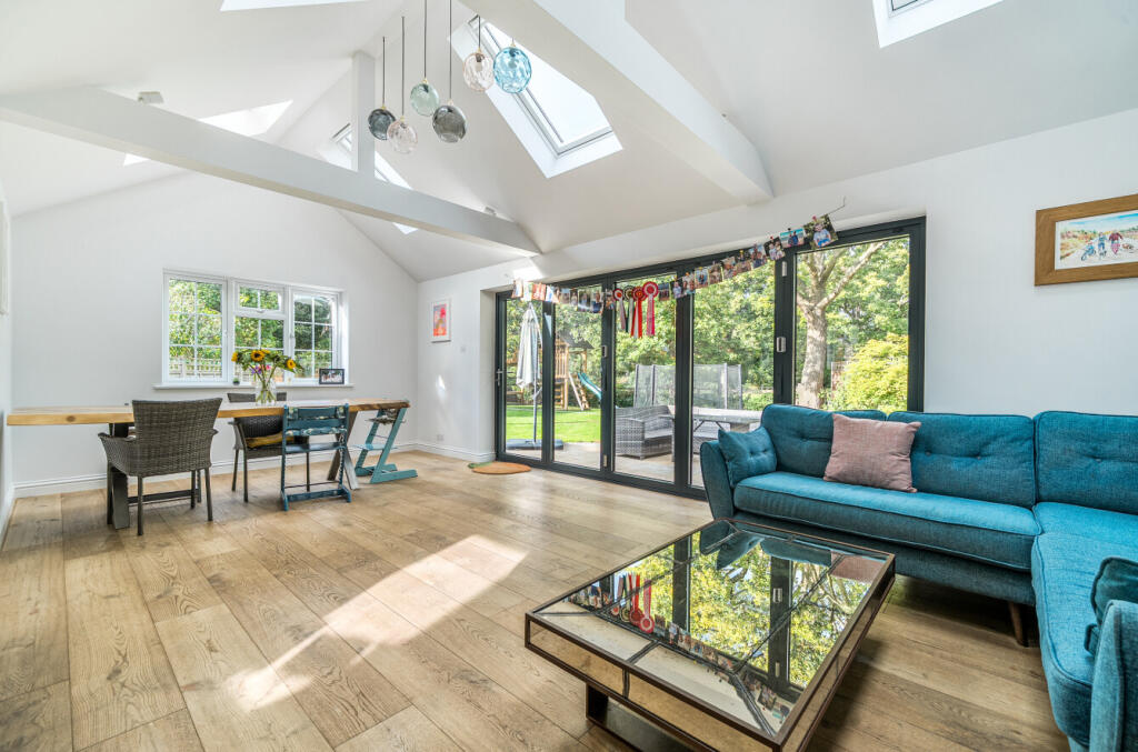 1357141-10-68d2c5...