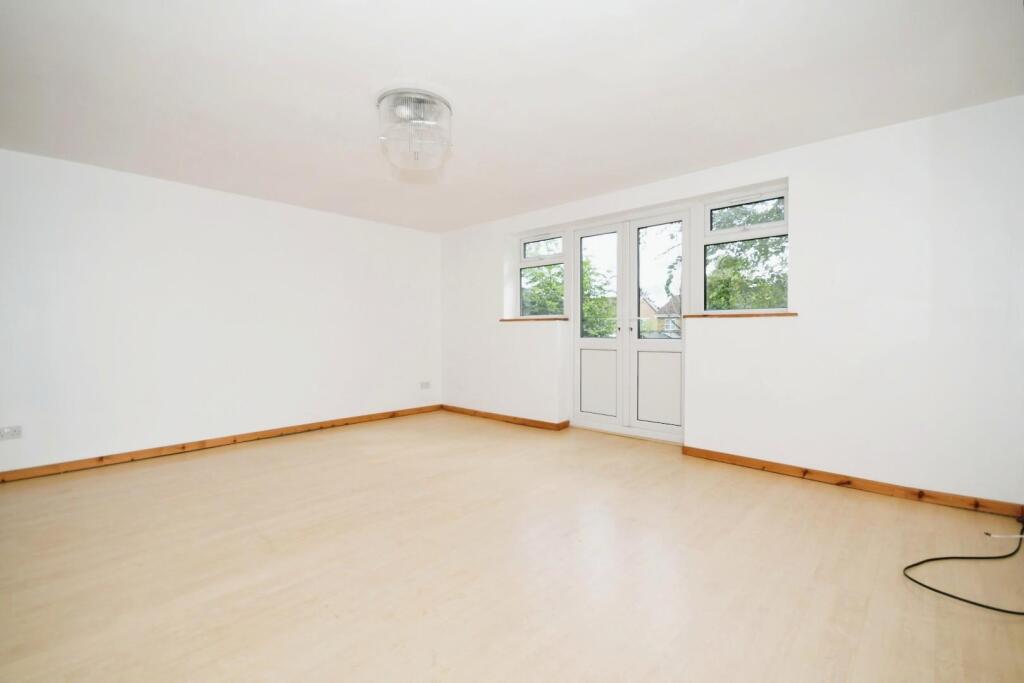 MULTI USE ROOM 01.jpg