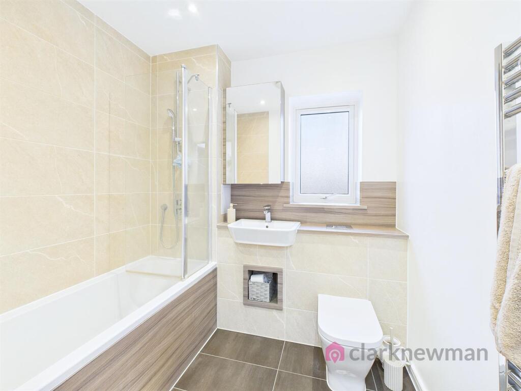 Iceni Square, Harlow, CM18