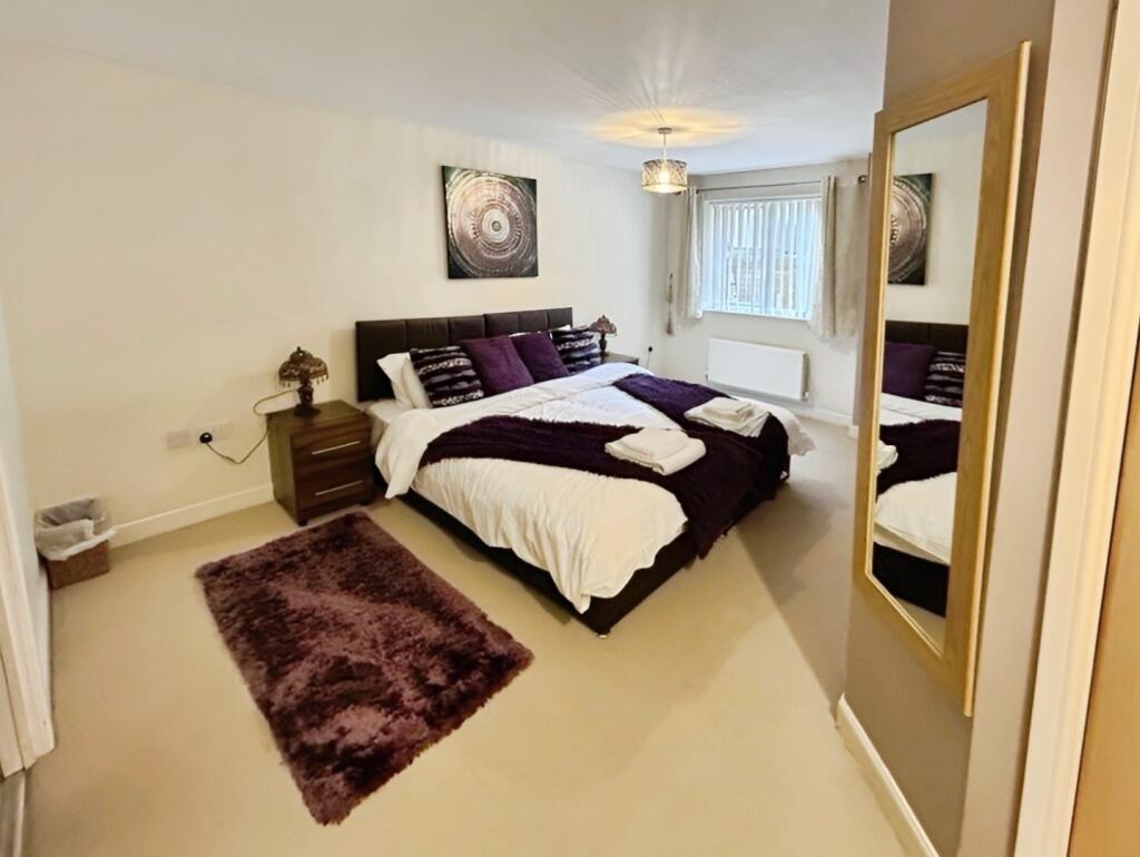 pbox-bedroom-317238.jpg