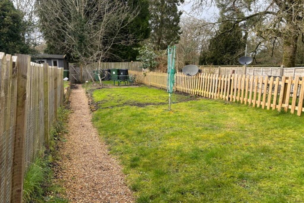 Garden (Main)