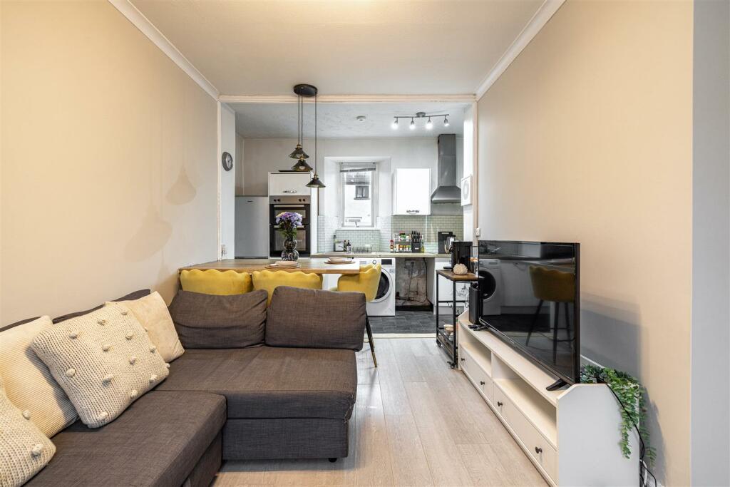 218 Croft Street Galashiels 04.JPG