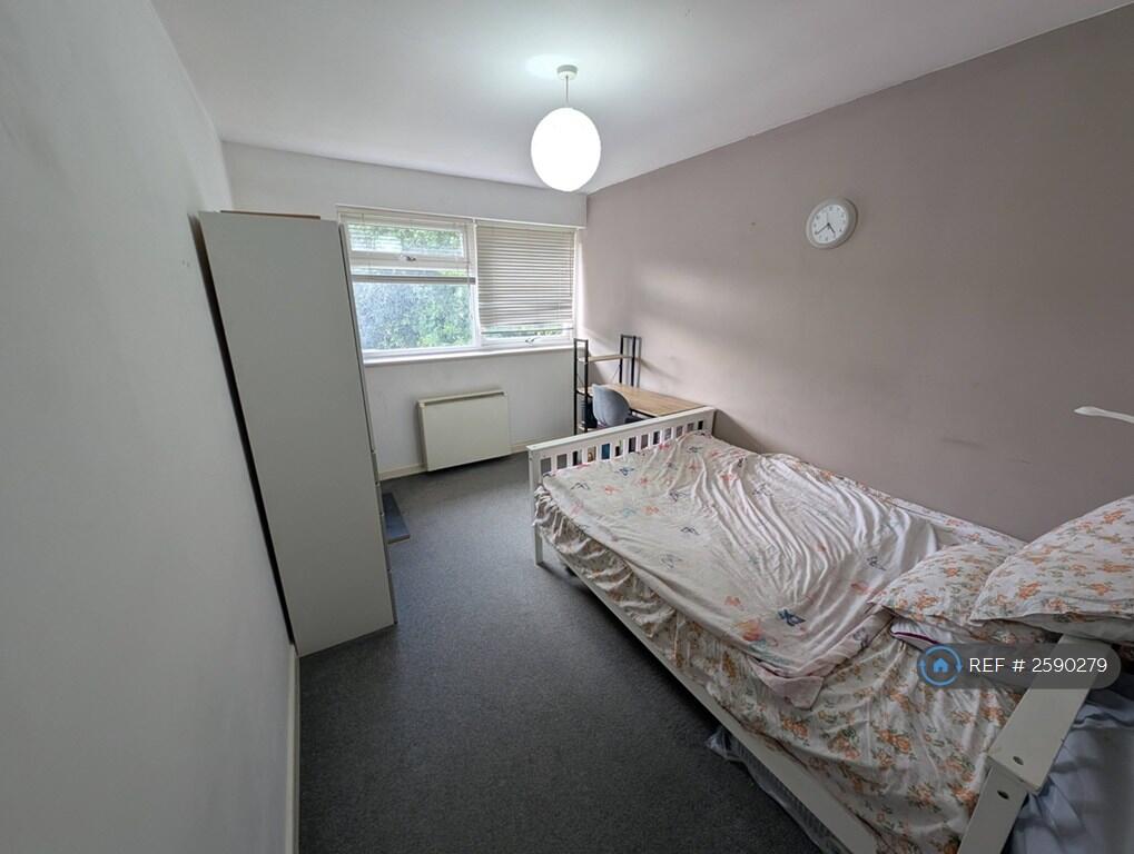 Double Bedroom 2