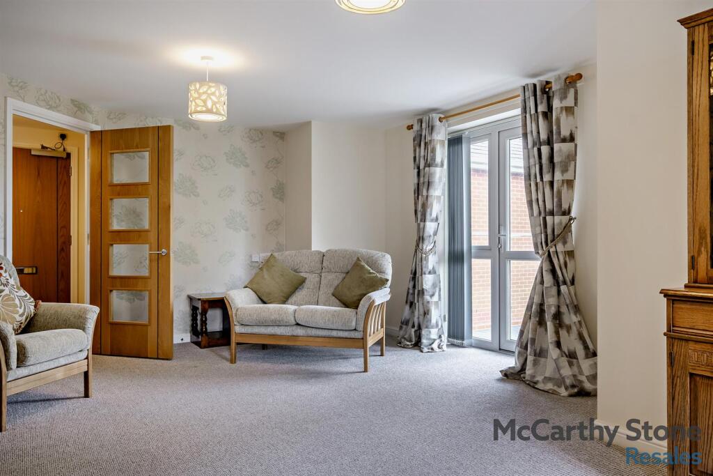 8652104-interior04-800.jpg