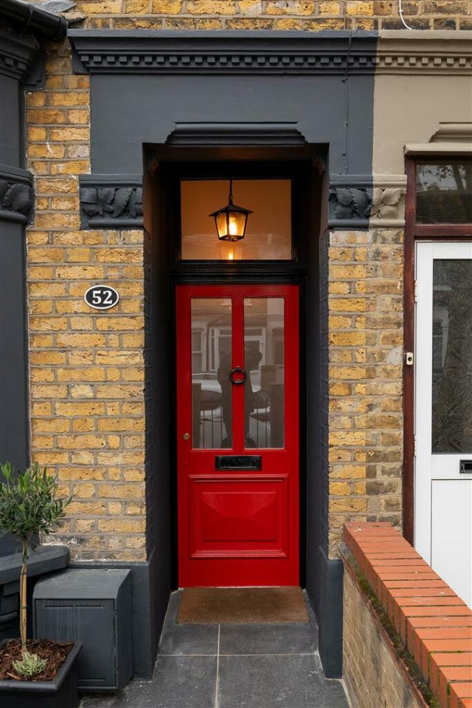 Birchdale Road E7