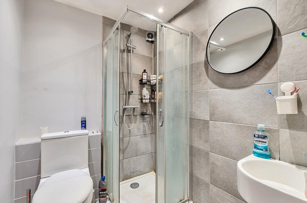 1329481-9-688c9cc...