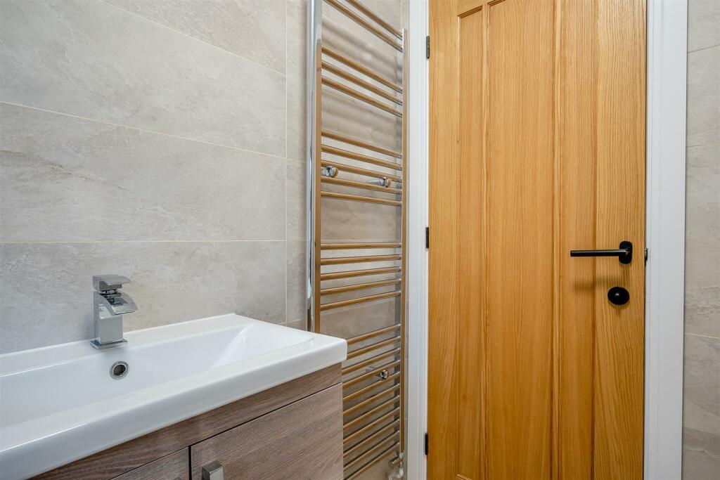 8625460-interior17.jpg