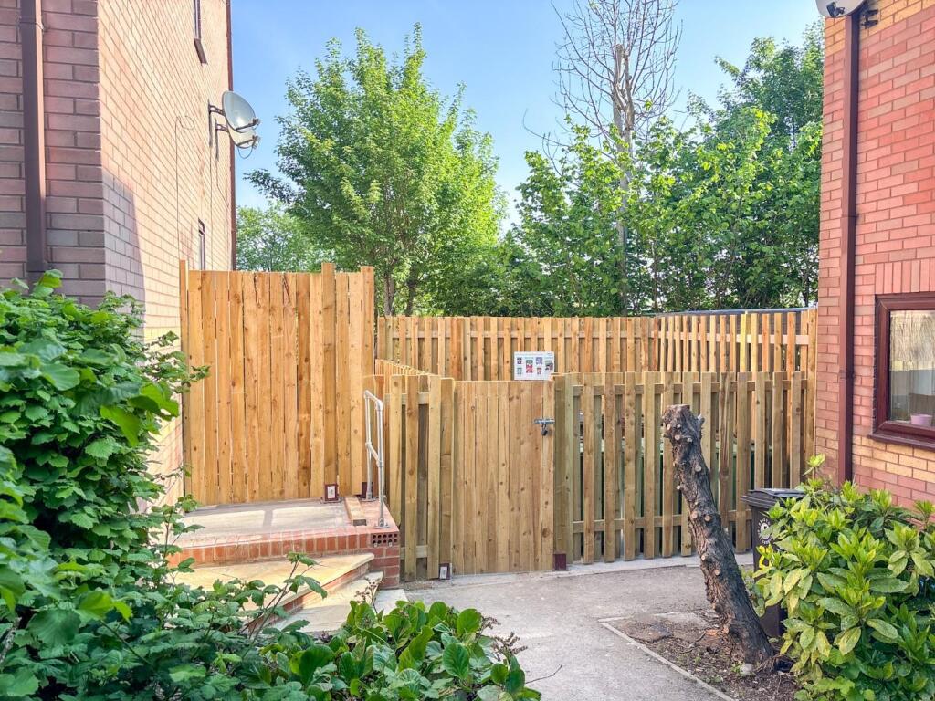 Bin &amp; Bike Store