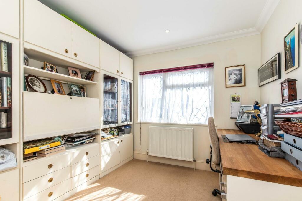 Cranleigh Avenue60.jpg