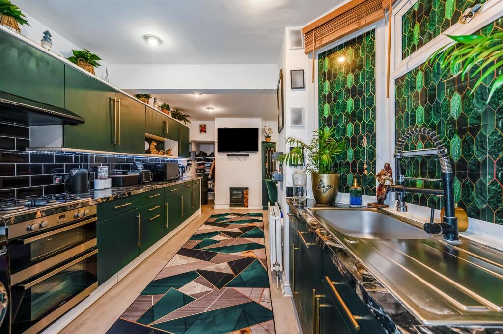 Kitchen.jpg