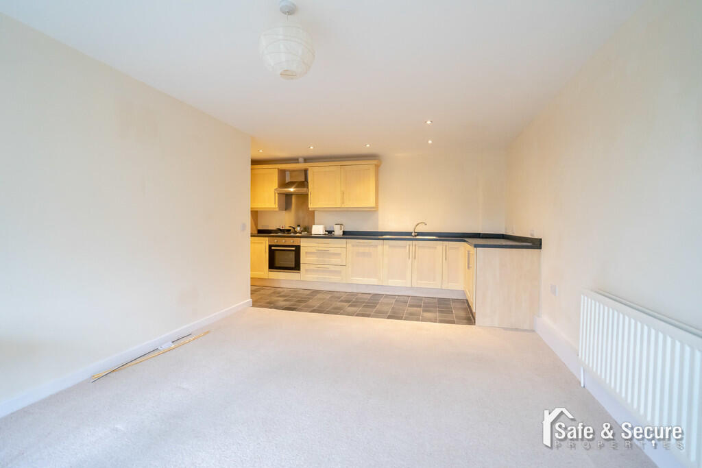 12 Belmont Court-...