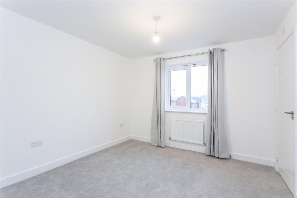 Bedroom One1.jpg