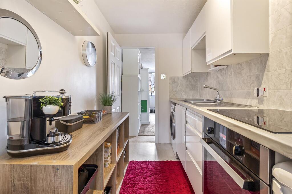 19 Corfe close_010.JPG