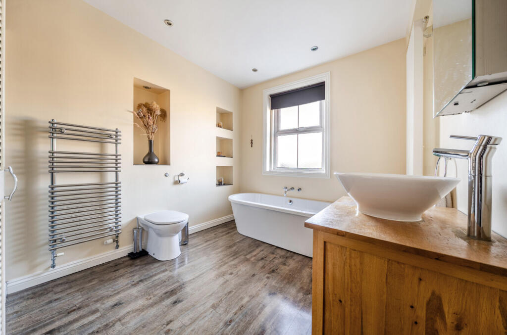 1382771-31-692052...