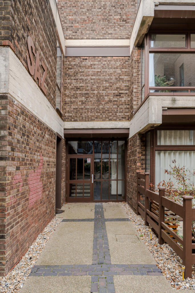 244026 - 3, 19 Cabanel Place-52.jpg