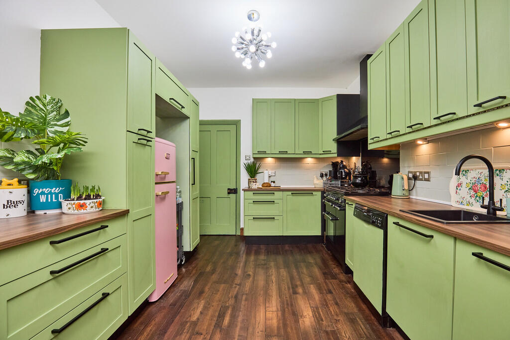 Edward Knight 202...