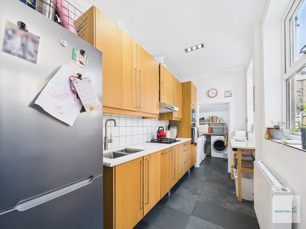 CAM03394G0-PR0316...