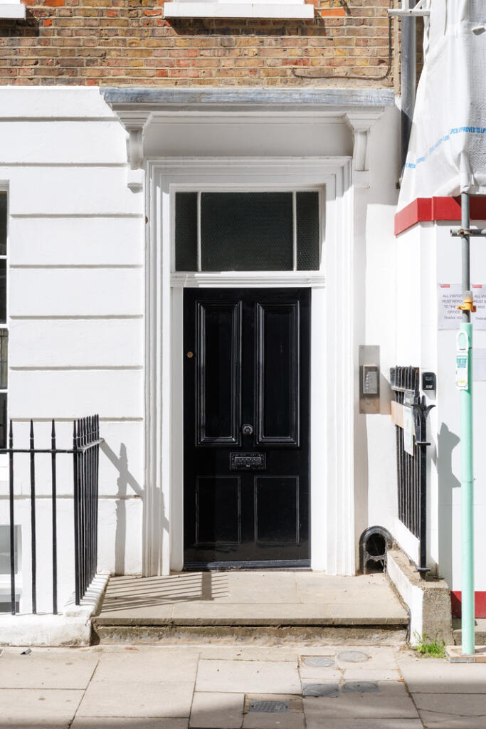 288588 - OldGloucesterStreetLondon-JSouteyrat-1...