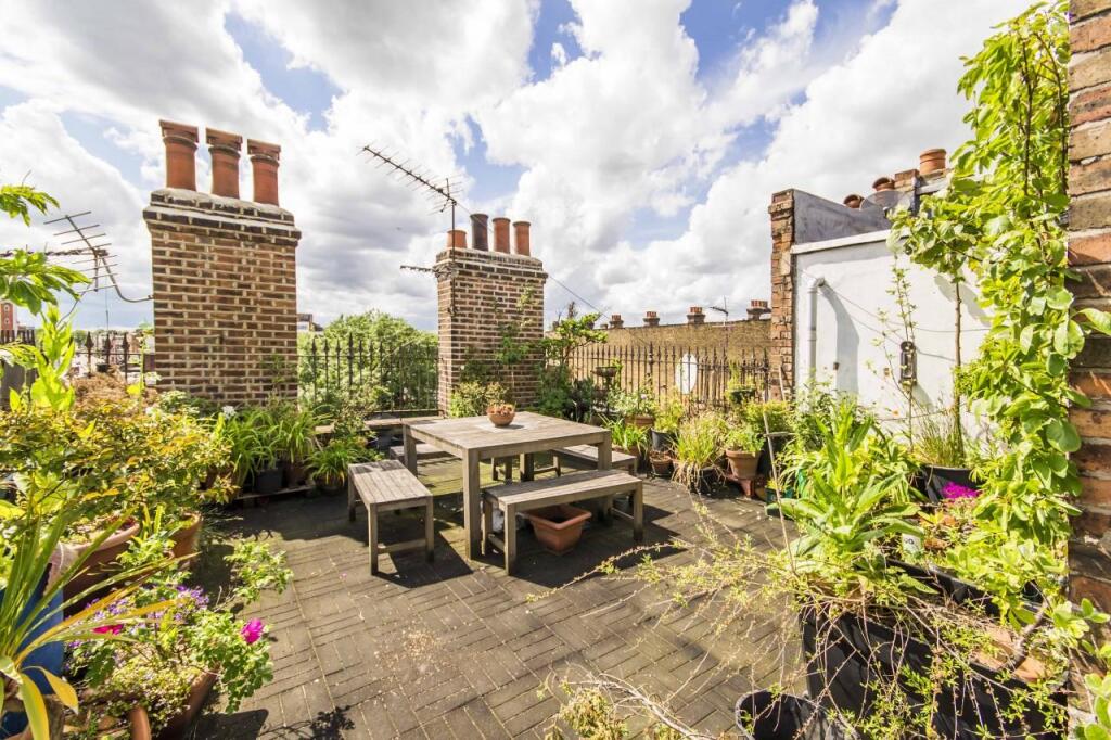 Roof Terrace (3).jpg