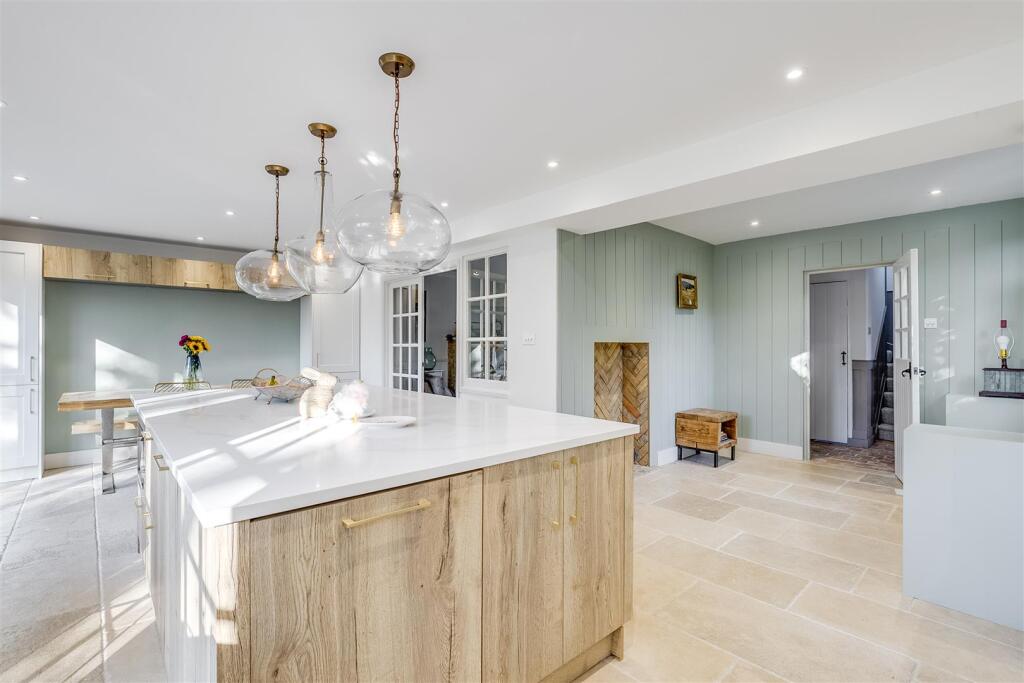 Wilbury Road 129-15.jpg