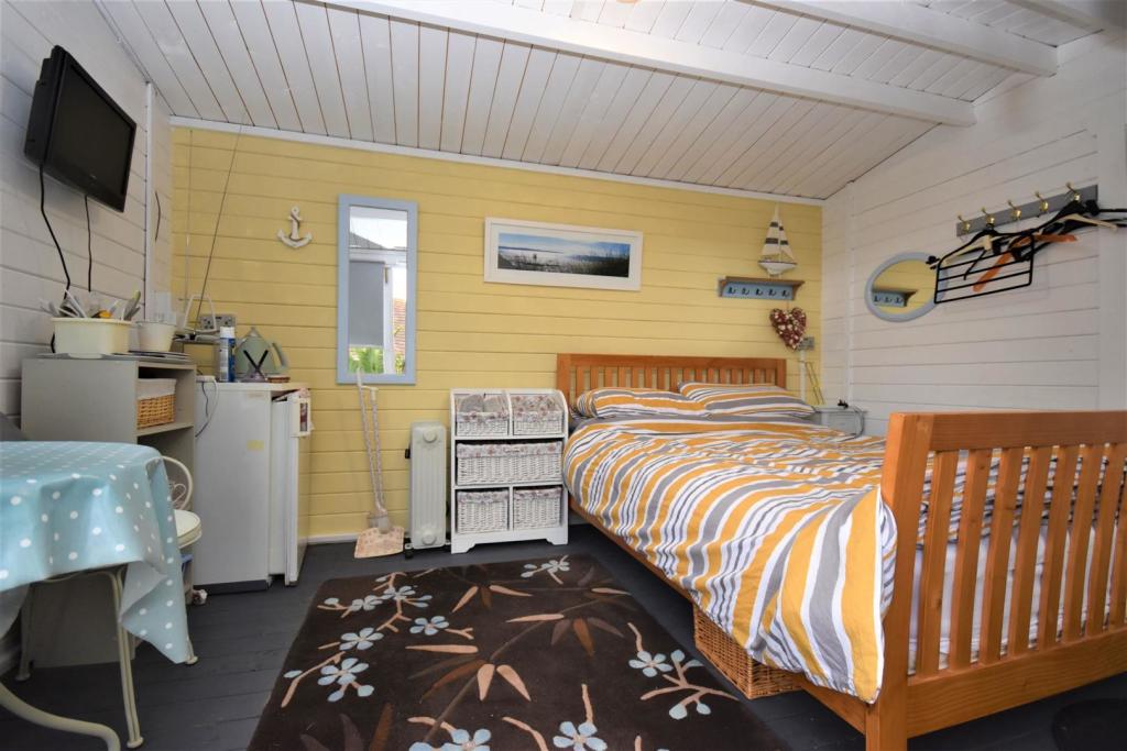 Cabin.JPG