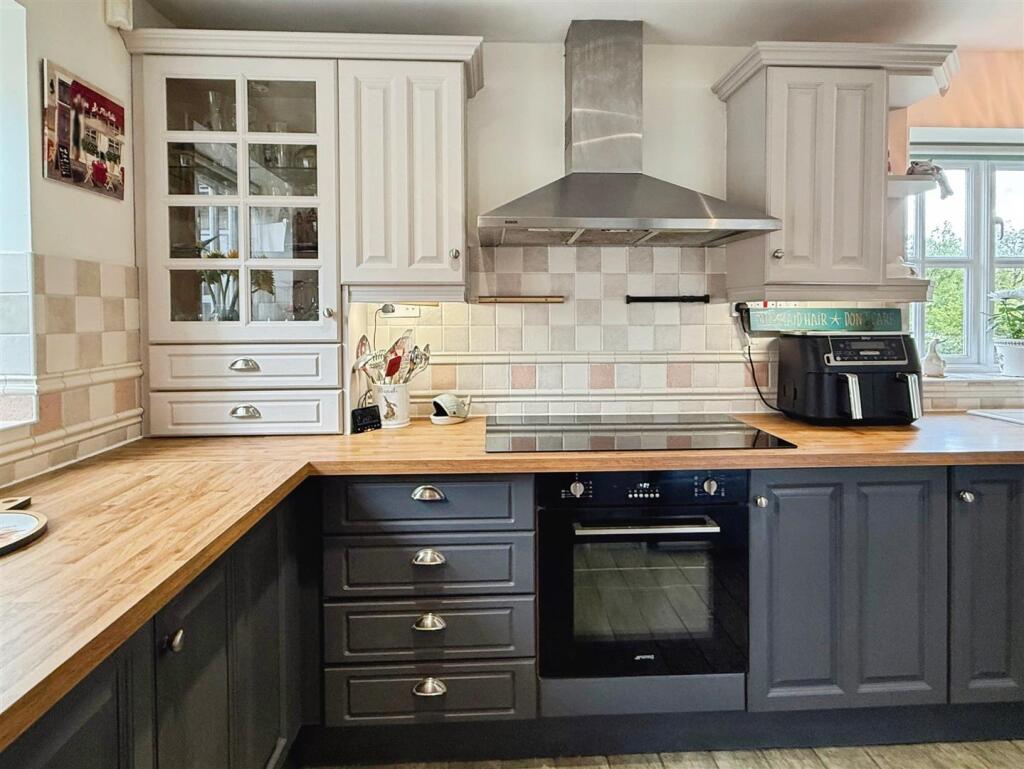 Breakfast Kitchen