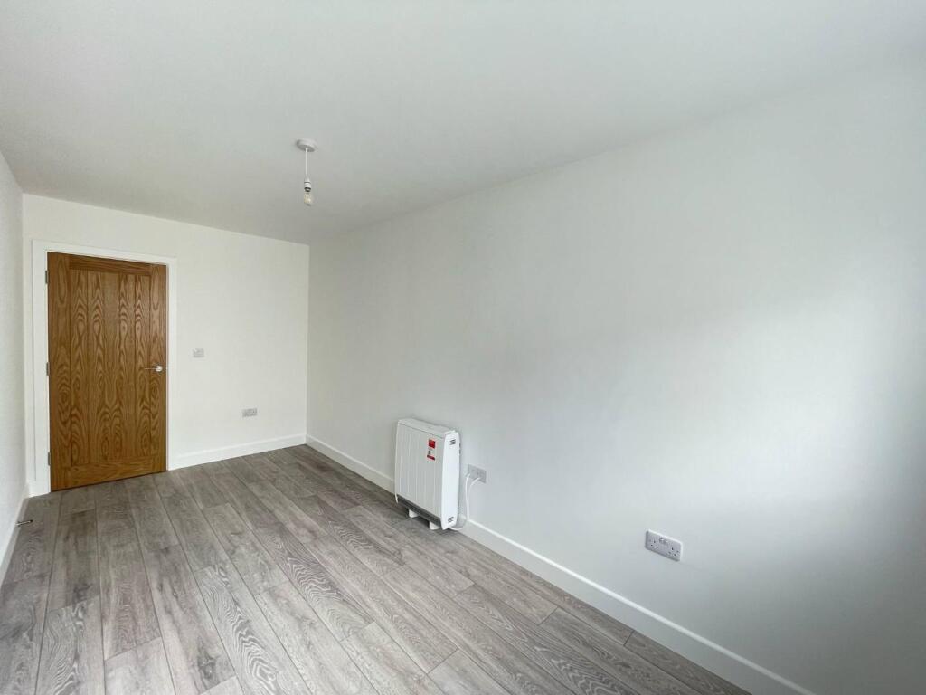 Copenhagen Flat 3 Bedroom 2.jpg