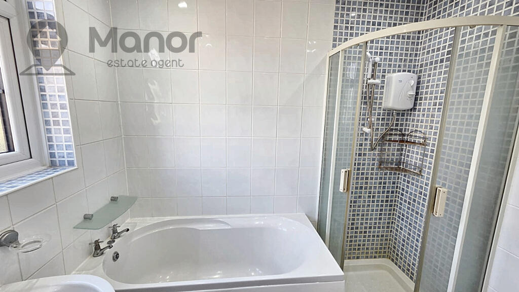 WhatsApp Image 2025-09-08 at 16.16.23 (2)