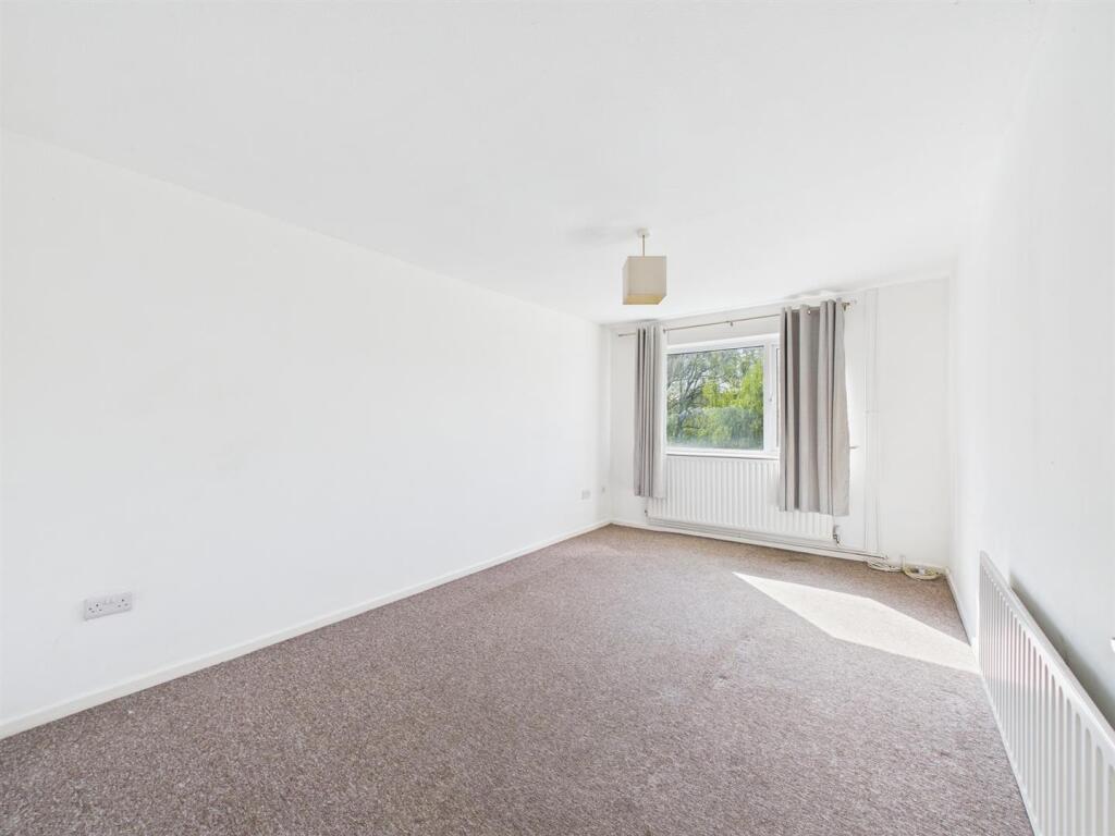 4 - Maisonette for Auction.jpg