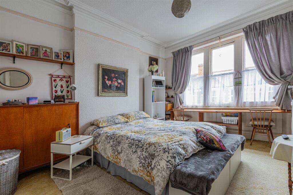 Pen Y Wain Road 6-4.jpg