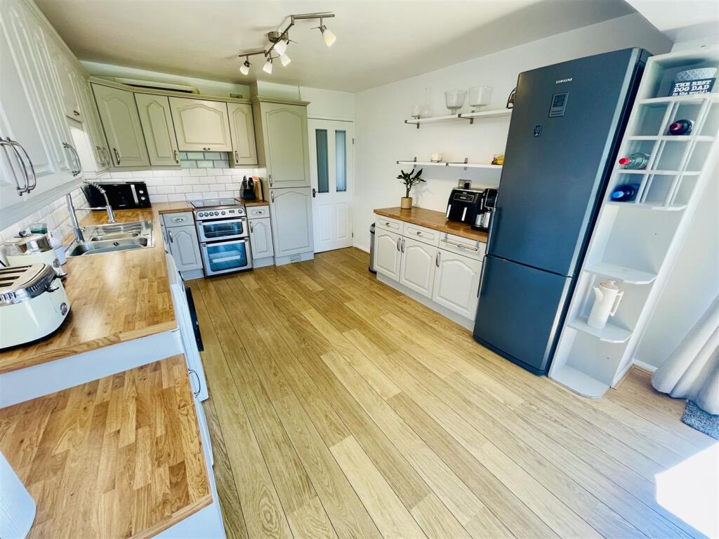 Open Plan Kitchen/Dining Room