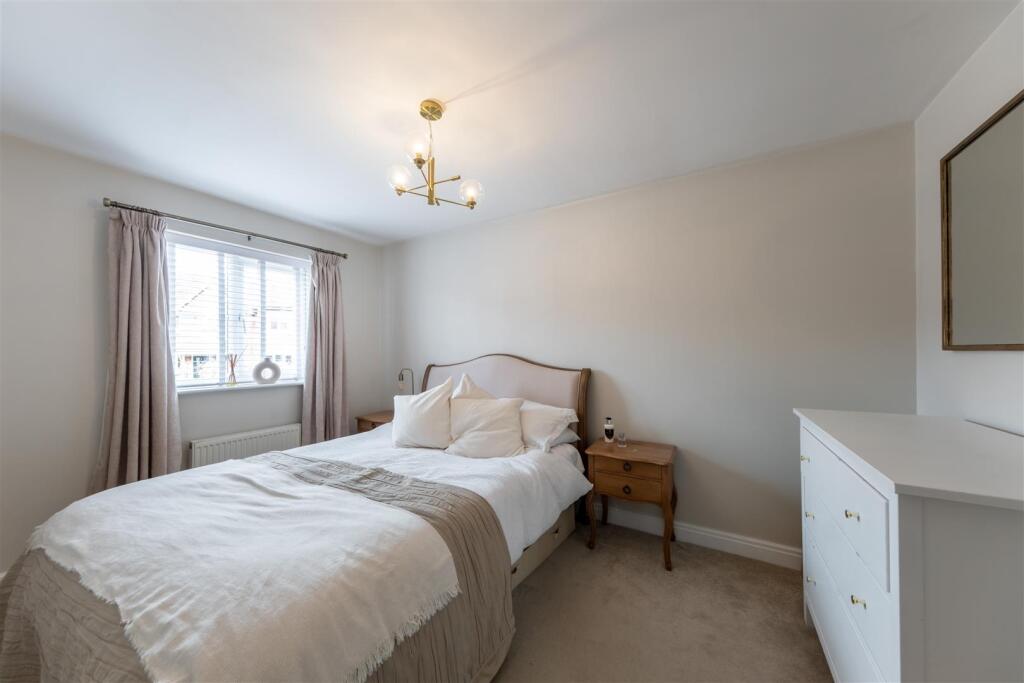 20 Shakerley Close-015.jpg