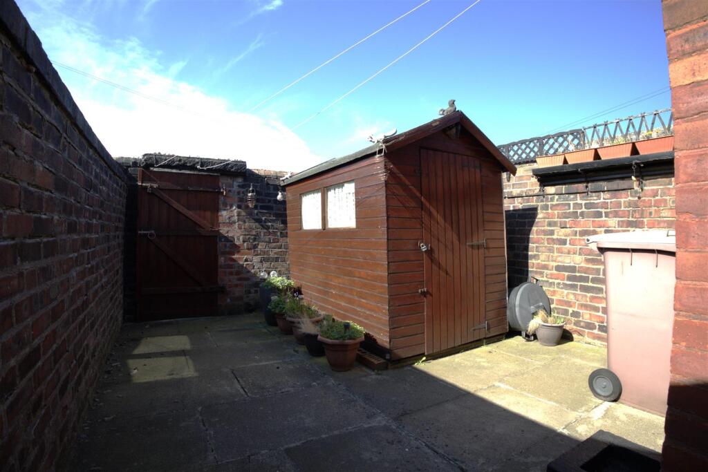 Enfield Street Rear Garden