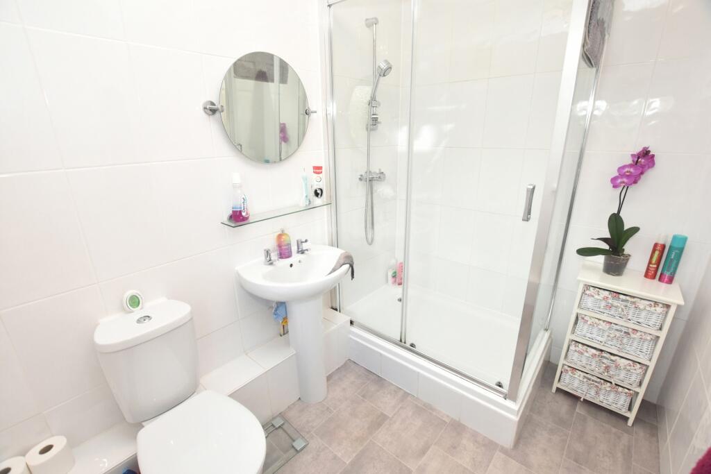 En Suite Shower Room