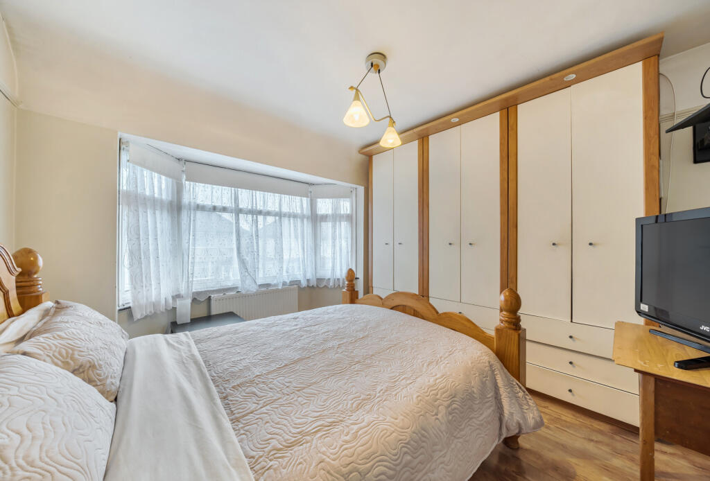 1369842-2-69021c3...