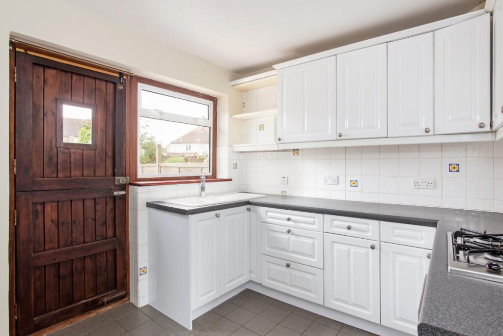 6 Fotherley Road ...