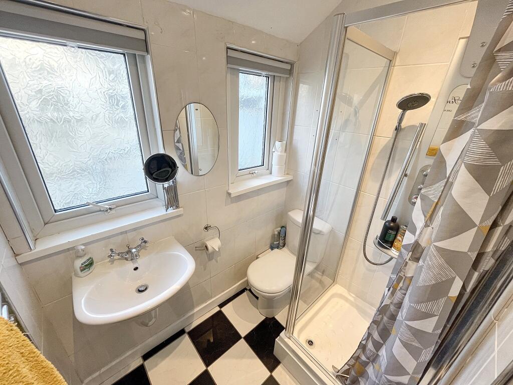 F2Shower1