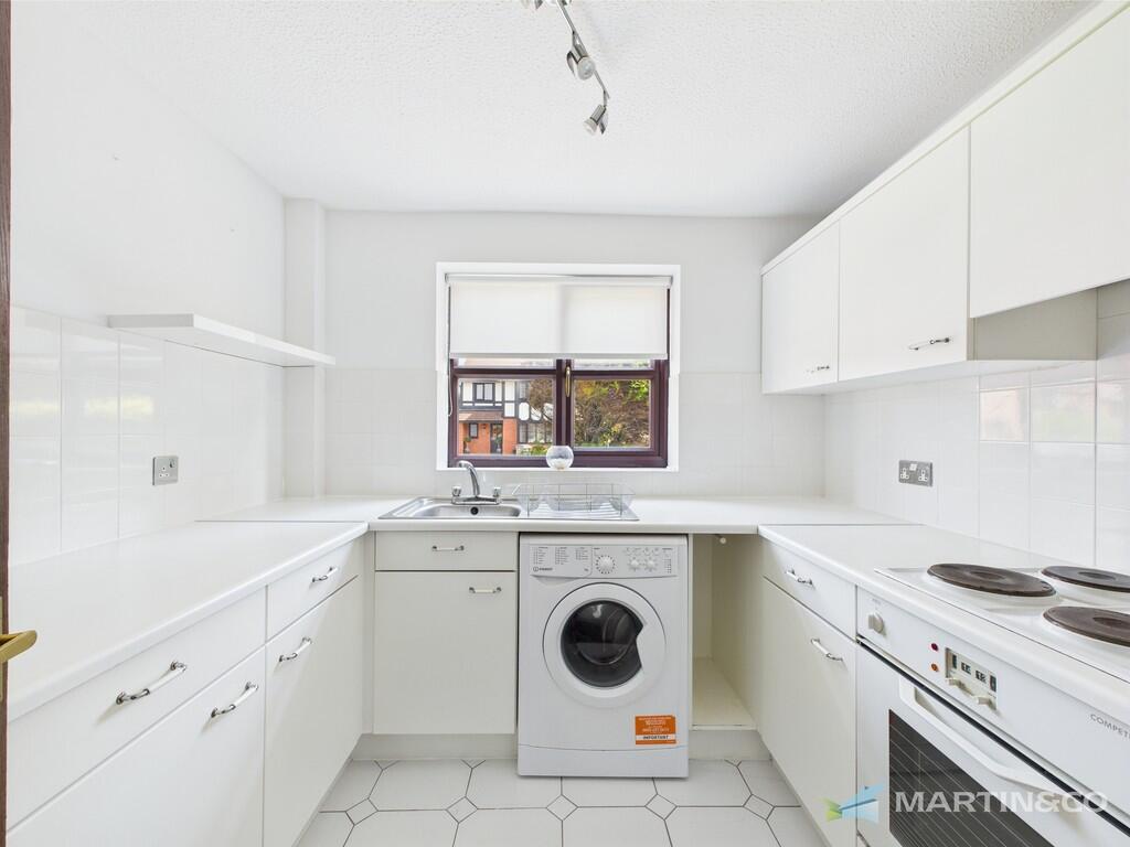 CAM02318G0-PR0446...