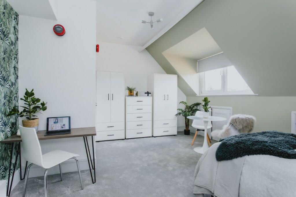 Bedroom 10