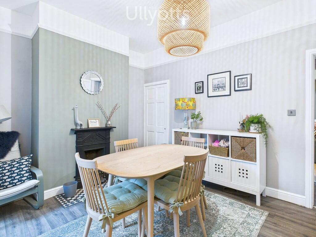 Dining/Sitting Ro...