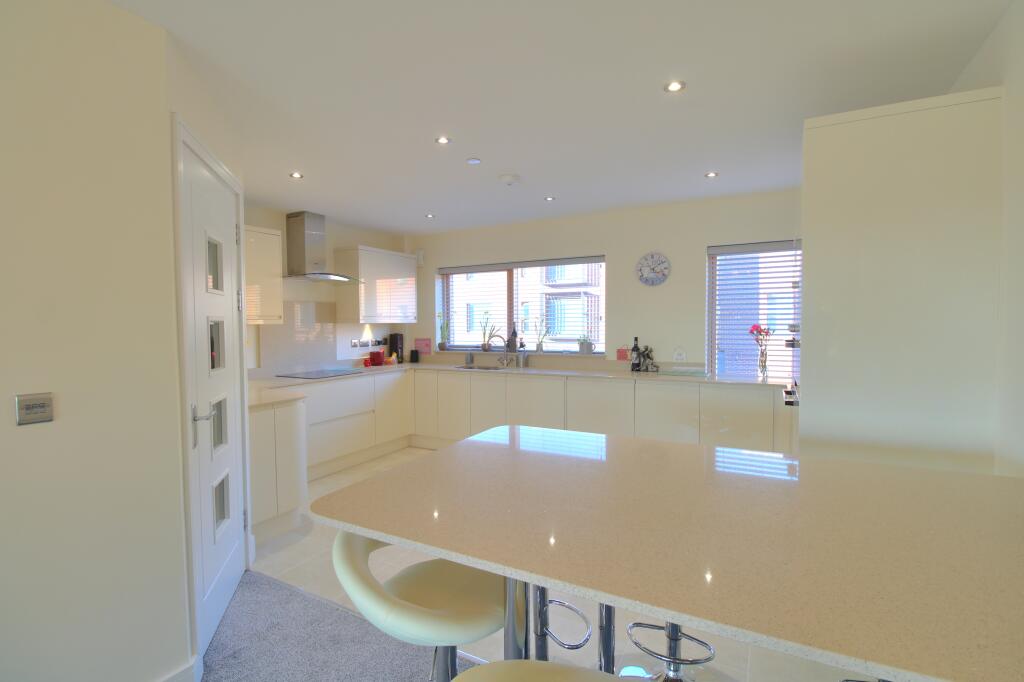 Kitchen2