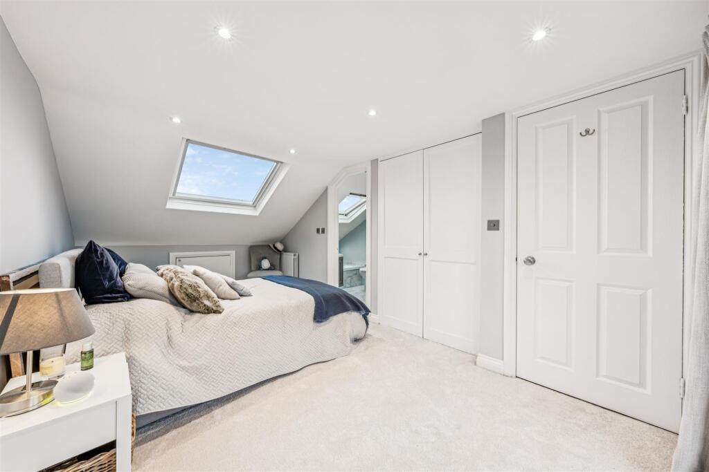 Alkerden Road, W4 - FOR SALE