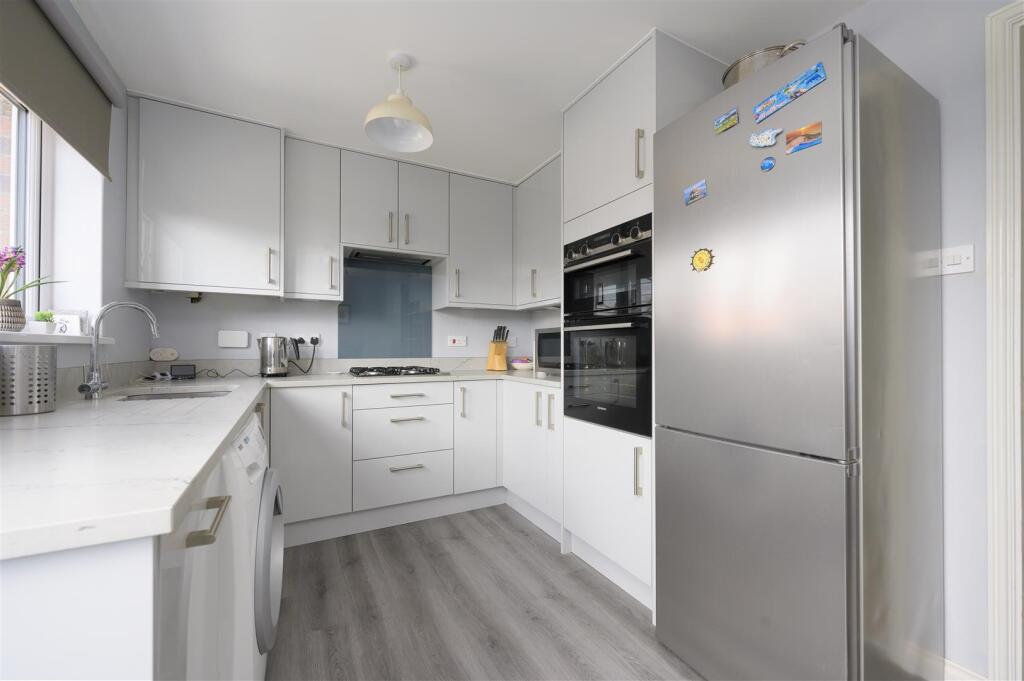 11 Teal Place 013.jpg