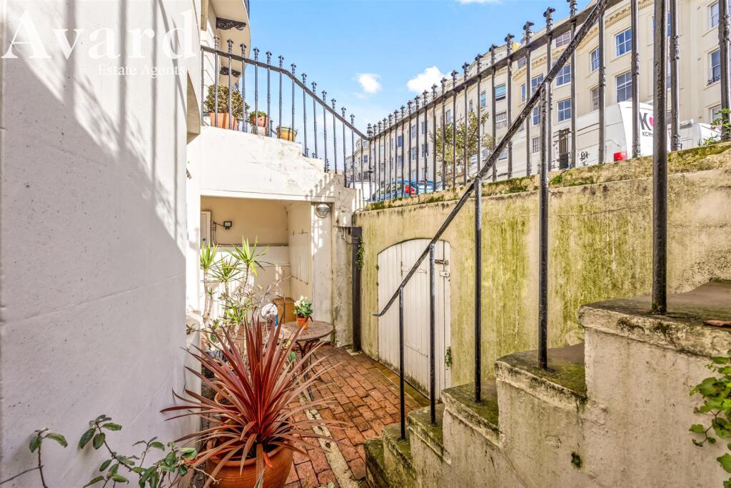 Brunswick Place, 49A-005(1).jpg