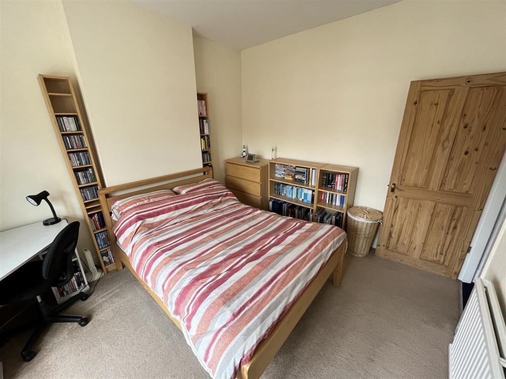 Bedroom 1 Aspect 2