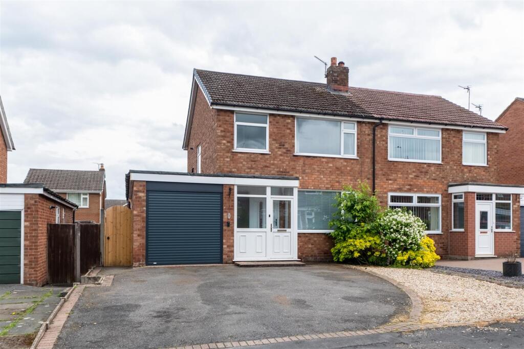 7 Willow Grove -001.jpg