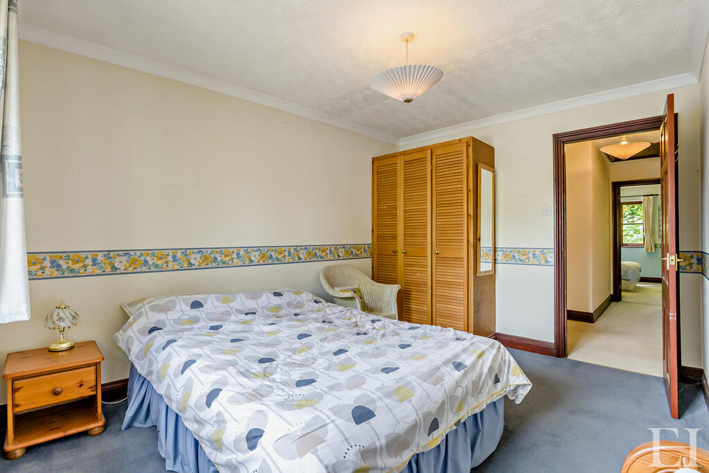 8652915-interiorW...