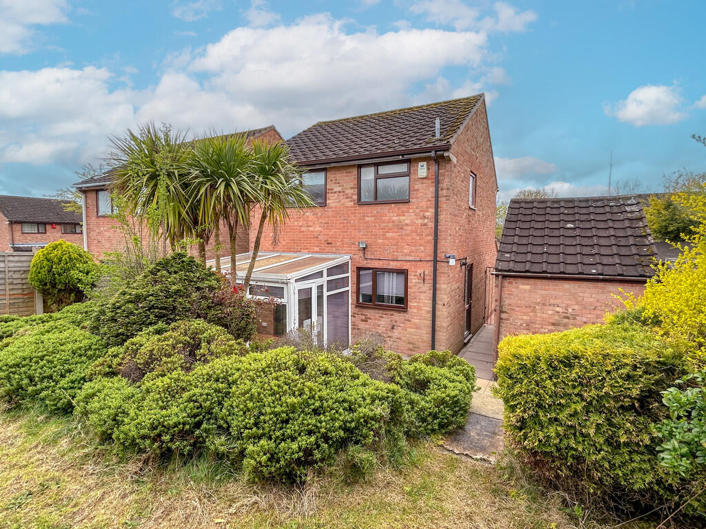 garden rear 1 blu...