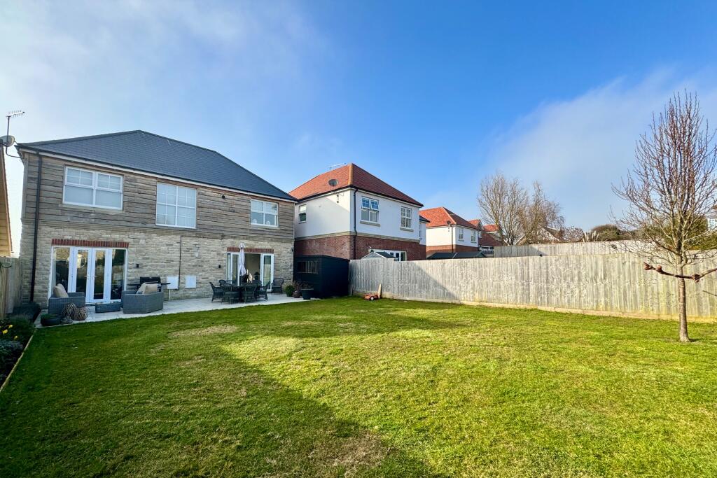 Garden &amp; rear