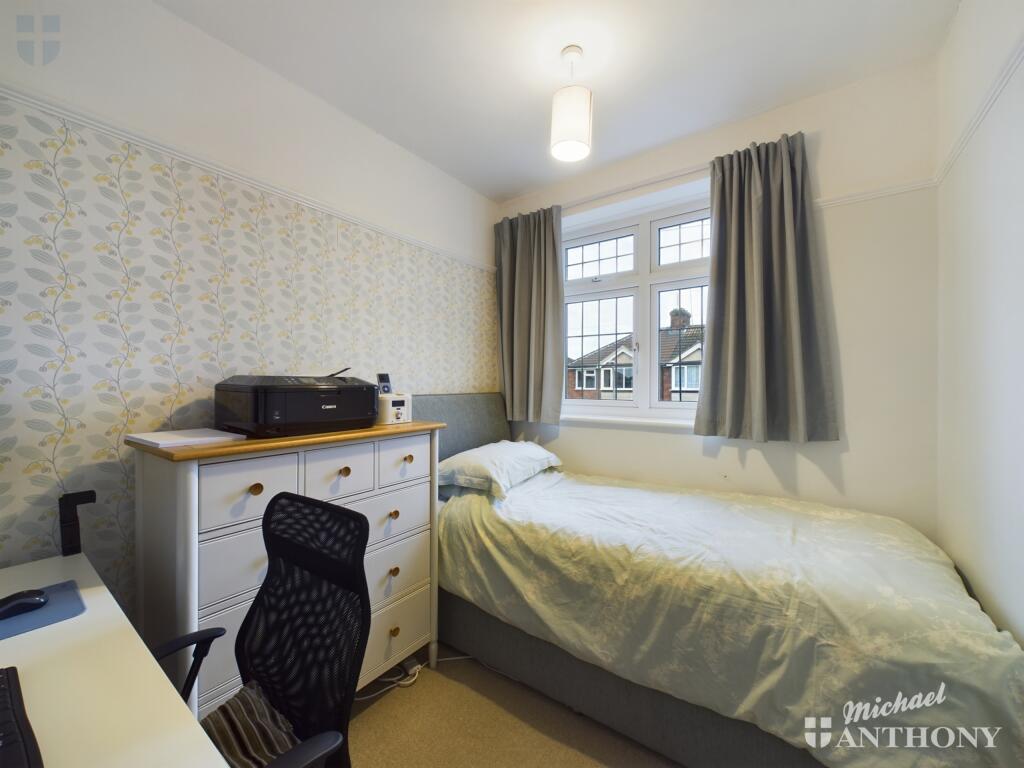 CAM03218G0-PR0513-STILL015